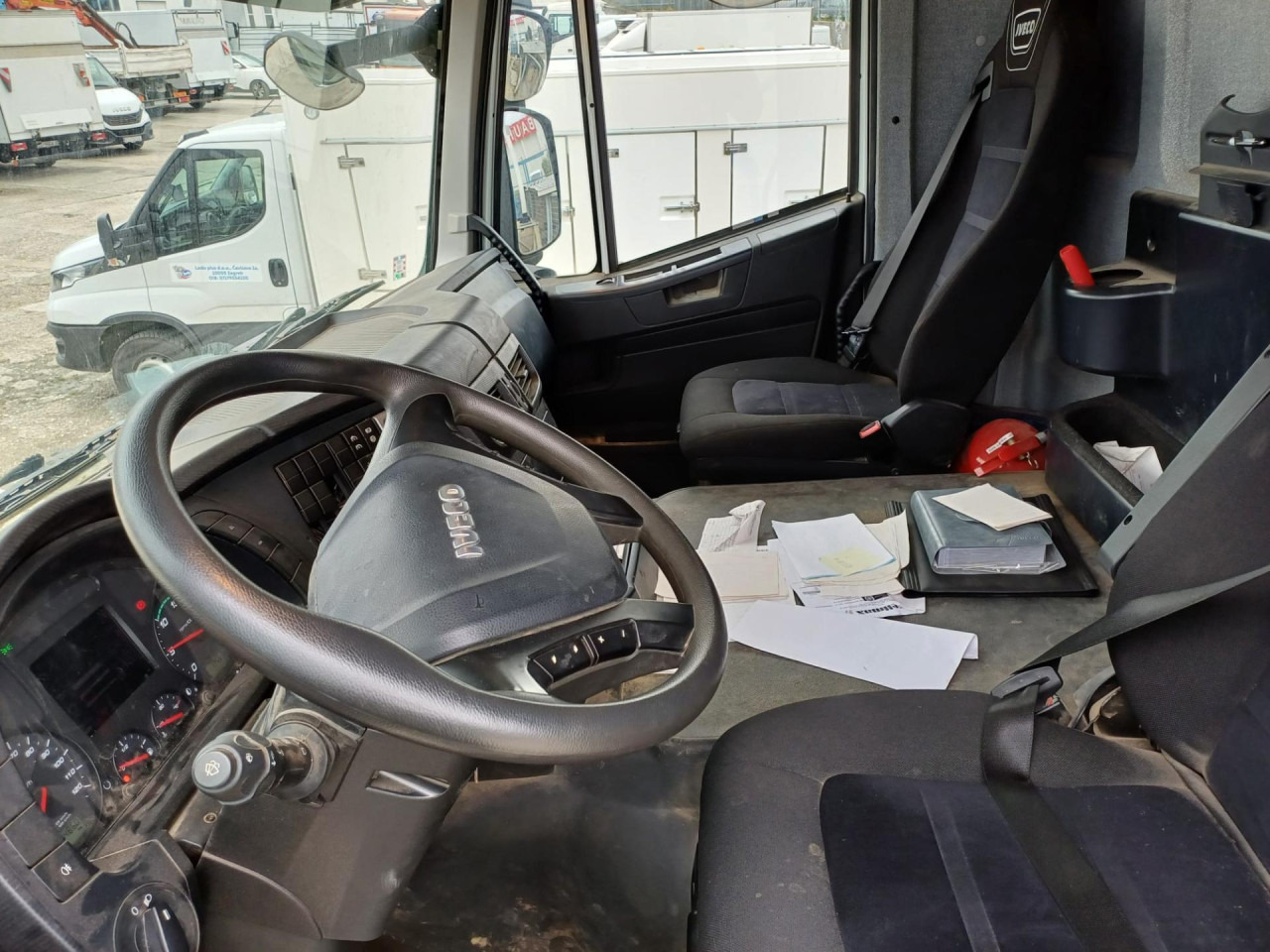 Interior photo 1:  Lizing IVECO X-Way AD260X46Z HR OFF IVECO X-Way AD260X46Z HR OFF