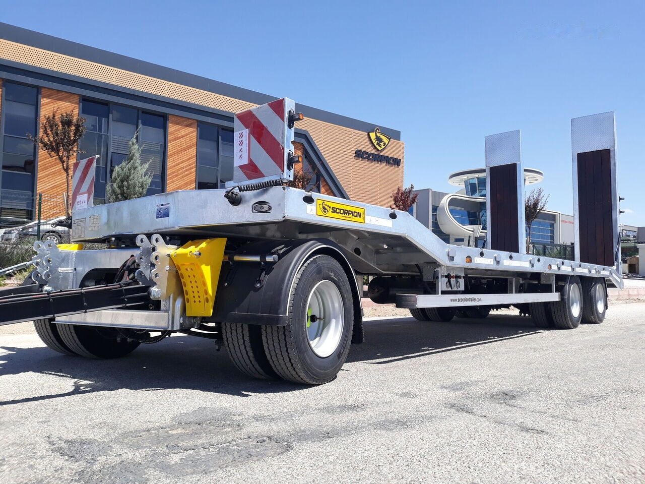 Scorpion Trailer SCORPION TRAILER NEW 3 AXLE (MANUFACTURER COMPANY) - Niska poluprikolica za prevoz: slika 2 Scorpion Trailer SCORPION TRAILER NEW 3 AXLE (MANUFACTURER COMPANY) - Niska poluprikolica za prevoz: slika 2
