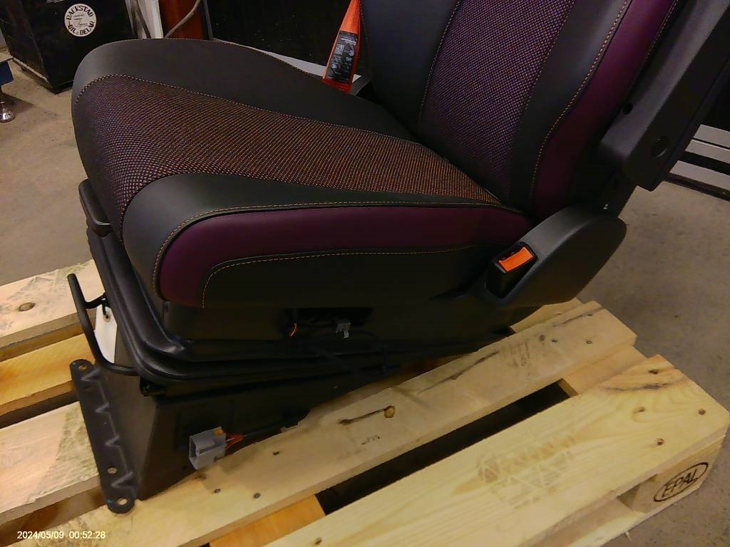 Volvo FM förarstol, 23766422 - Kabina za Kamion: slika 3 Volvo FM förarstol, 23766422 - Kabina za Kamion: slika 3