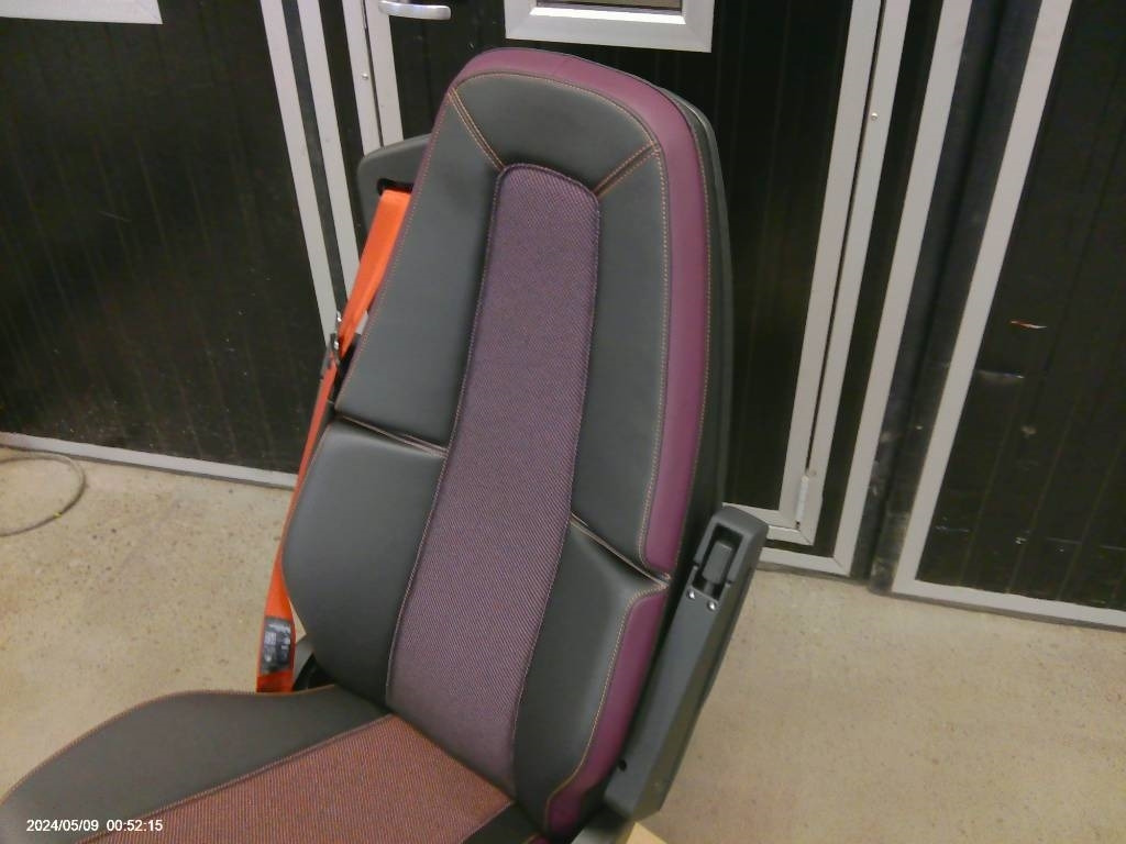 Volvo FM förarstol, 23766422 - Kabina za Kamion: slika 2 Volvo FM förarstol, 23766422 - Kabina za Kamion: slika 2