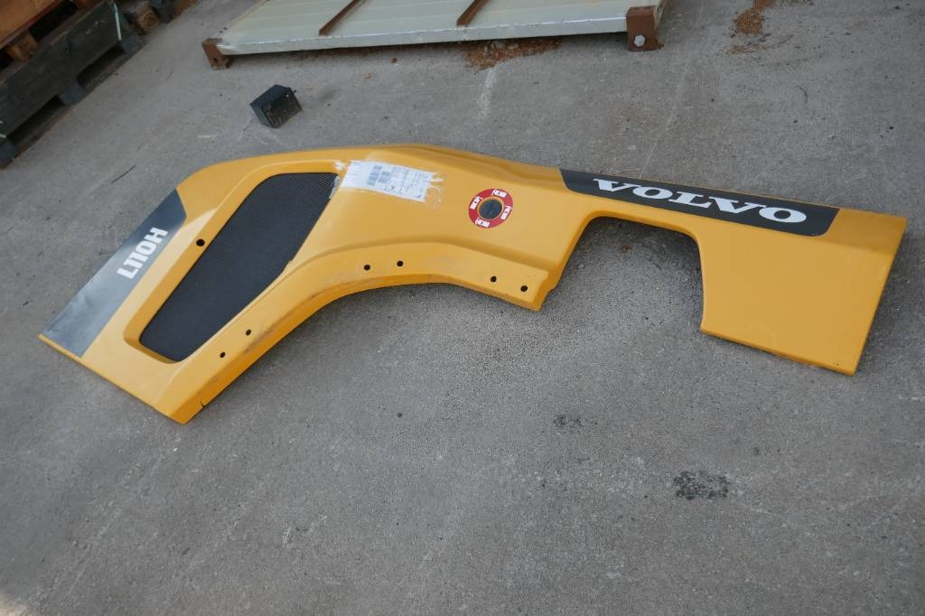 Volvo L110H sidopanel, voe15168512 - Ram/ Šasija za Građevinska mašina: slika 1 Volvo L110H sidopanel, voe15168512 - Ram/ Šasija za Građevinska mašina: slika 1