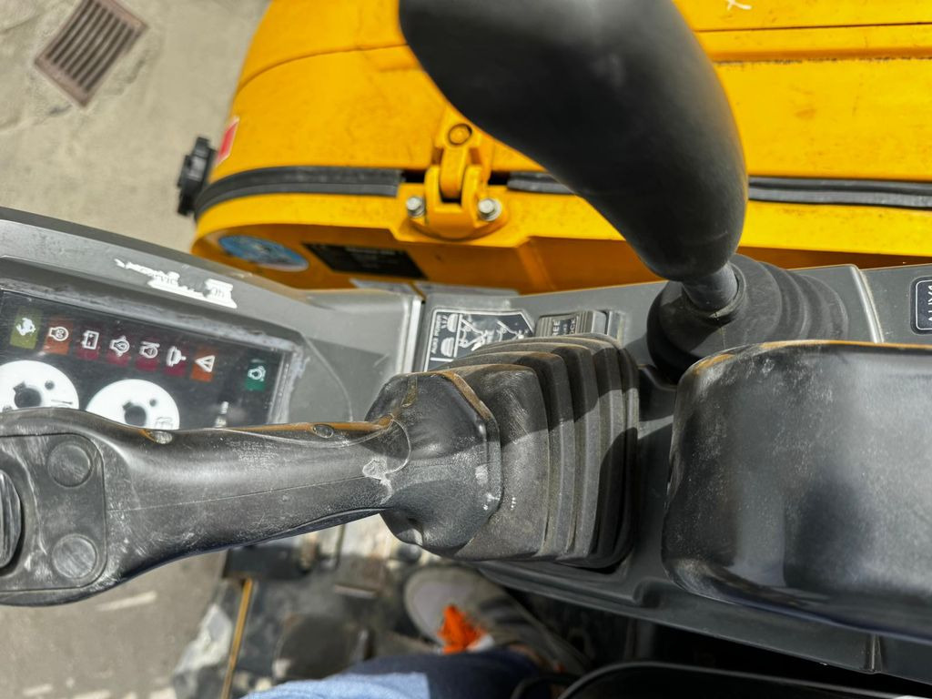 Mini bager IHI 25VX3, 2.5ton, SWISS Machine: slika 6 Mini bager IHI 25VX3, 2.5ton, SWISS Machine: slika 6