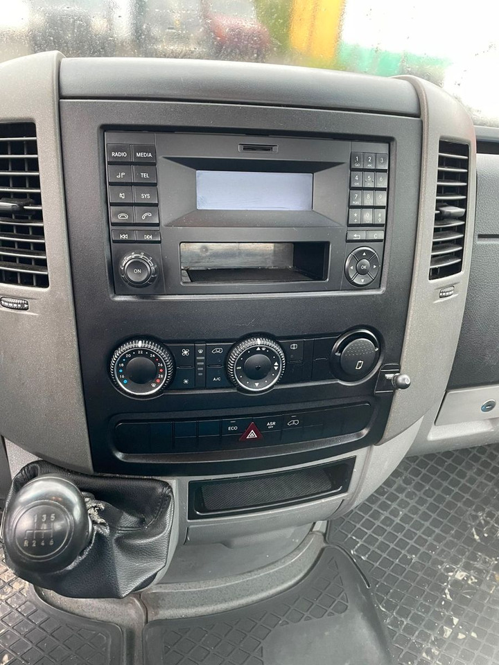 Mercedes-Benz 316 CDI, 5.20m Pritsche - Dostavno vozilo s ravnom platformom: slika 4 Mercedes-Benz 316 CDI, 5.20m Pritsche - Dostavno vozilo s ravnom platformom: slika 4
