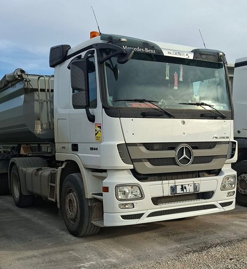 Mercedes-Benz Actros 1844 4x2, MP3, Euro 5 - Tegljač: slika 1 Mercedes-Benz Actros 1844 4x2, MP3, Euro 5 - Tegljač: slika 1