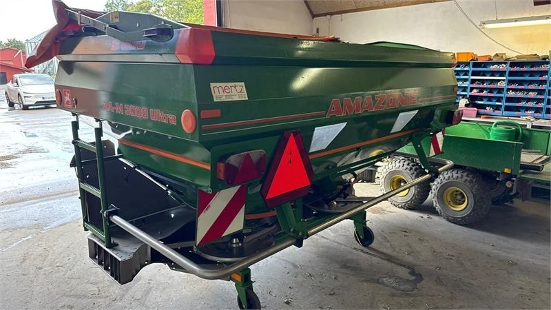 Amazone ZAM 3000 Z-AM 3000 Ultra - Rasipač prirodnog đubirva: slika 1 Amazone ZAM 3000 Z-AM 3000 Ultra - Rasipač prirodnog đubirva: slika 1