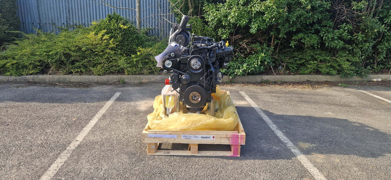 Cummins QSB 6.7 engine unused 6 cylinder CM2450 ECU - Motor za Građevinska mašina: slika 4 Cummins QSB 6.7 engine unused 6 cylinder CM2450 ECU - Motor za Građevinska mašina: slika 4