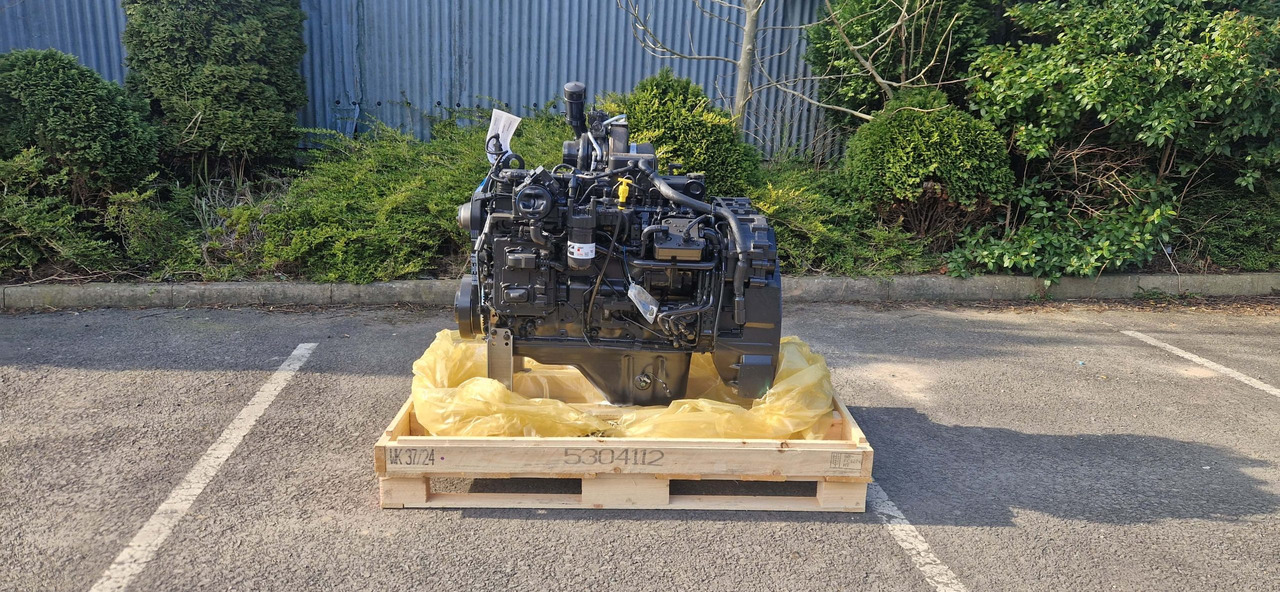 Cummins QSB 6.7 engine unused 6 cylinder CM2450 ECU - Motor za Građevinska mašina: slika 1 Cummins QSB 6.7 engine unused 6 cylinder CM2450 ECU - Motor za Građevinska mašina: slika 1