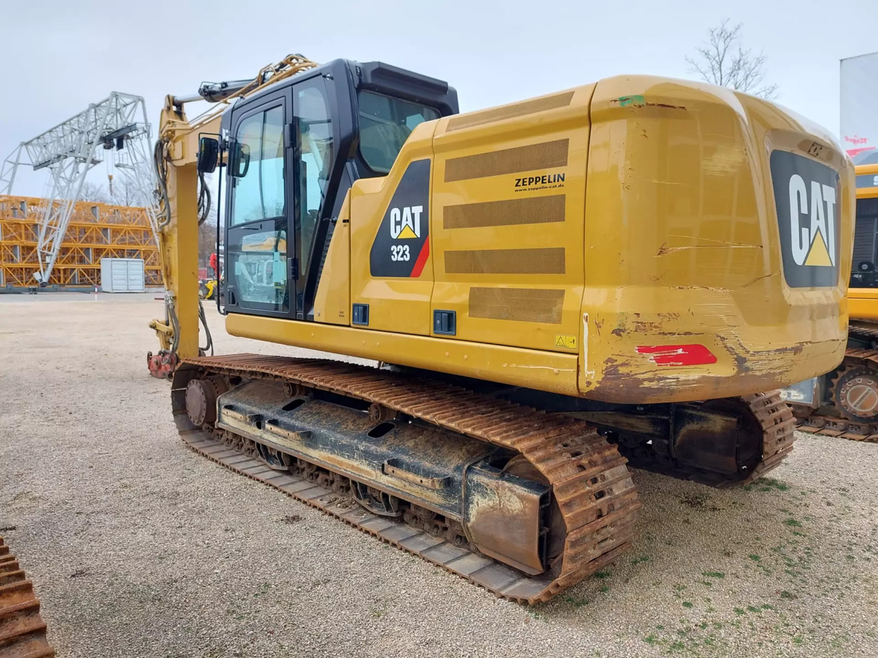2019 Caterpillar 323 - Bager guseničar: slika 4 2019 Caterpillar 323 - Bager guseničar: slika 4