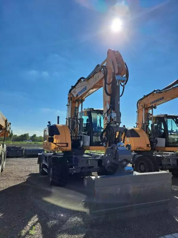 2025 Liebherr A 918 Compact G6.0-D Litronic - Bager točkaš: slika 2 2025 Liebherr A 918 Compact G6.0-D Litronic - Bager točkaš: slika 2