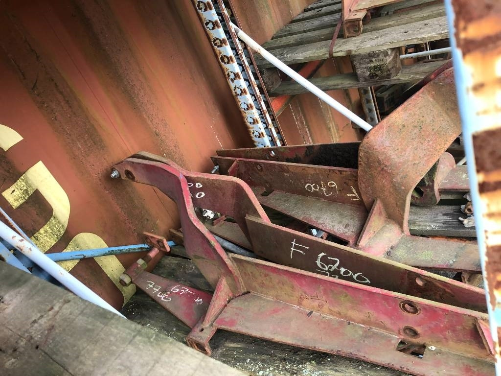 Lastarfäste Ålö Quicke till Ford 7700 6700  - Prednji utovarivač za traktor: slika 1 Lastarfäste Ålö Quicke till Ford 7700 6700  - Prednji utovarivač za traktor: slika 1