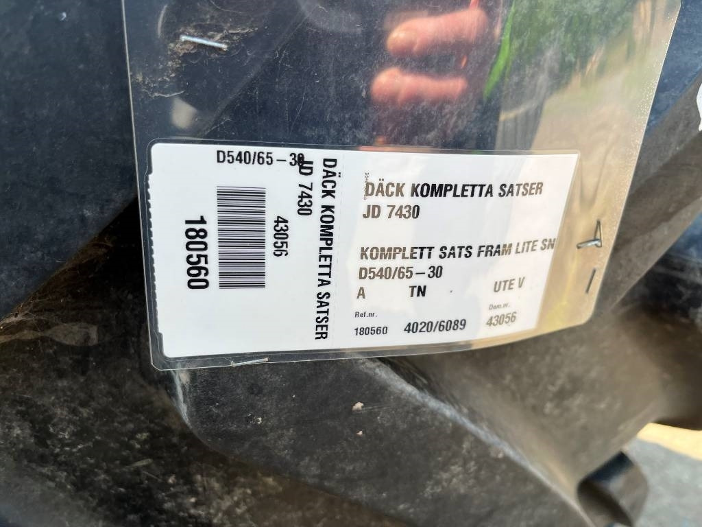 Michelin 540/65R30 till John Deere 7430 - Guma za Poljoprivredna mašina: slika 2 Michelin 540/65R30 till John Deere 7430 - Guma za Poljoprivredna mašina: slika 2