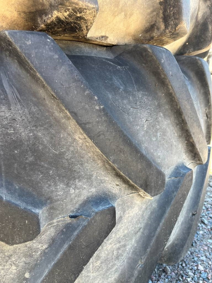 Michelin 540/65R38 till Massey Ferguson 6255 - Guma za Poljoprivredna mašina: slika 5 Michelin 540/65R38 till Massey Ferguson 6255 - Guma za Poljoprivredna mašina: slika 5
