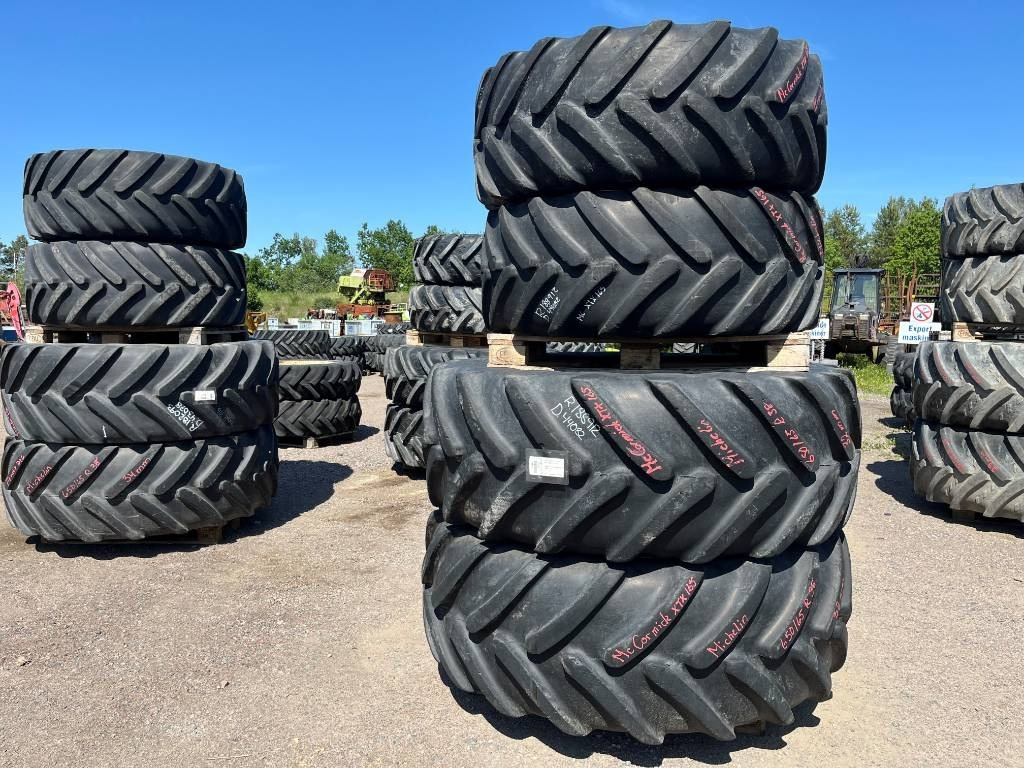 Michelin 650/65R38 520/65R28 till Case , MC Cormick  - Guma za Poljoprivredna mašina: slika 1 Michelin 650/65R38 520/65R28 till Case , MC Cormick  - Guma za Poljoprivredna mašina: slika 1