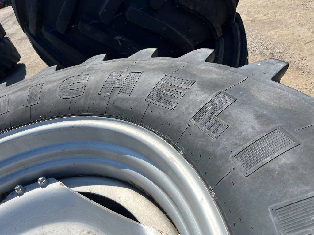 Michelin 650/65R38 till Case MX 135  - Guma za Poljoprivredna mašina: slika 5 Michelin 650/65R38 till Case MX 135  - Guma za Poljoprivredna mašina: slika 5