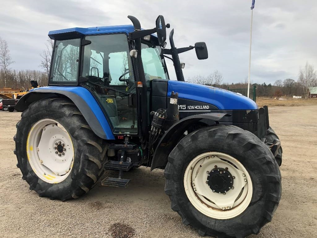 New Holland TS 115 Dismantled: only spare parts - Traktor: slika 2 New Holland TS 115 Dismantled: only spare parts - Traktor: slika 2