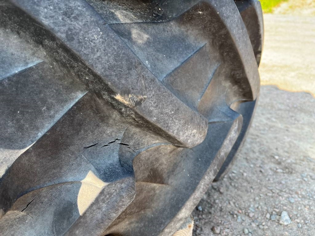Pirelli 14,9R38 till John Deere - Guma za Poljoprivredna mašina: slika 3 Pirelli 14,9R38 till John Deere - Guma za Poljoprivredna mašina: slika 3