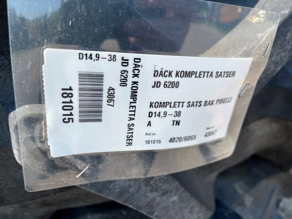 Pirelli 14,9R38 till John Deere - Guma za Poljoprivredna mašina: slika 2 Pirelli 14,9R38 till John Deere - Guma za Poljoprivredna mašina: slika 2