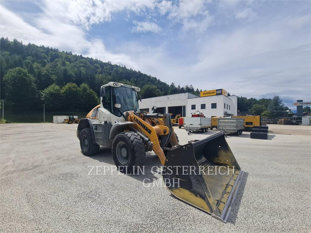 Liebherr L526 - Utovarivač točkaš: slika 2 Liebherr L526 - Utovarivač točkaš: slika 2