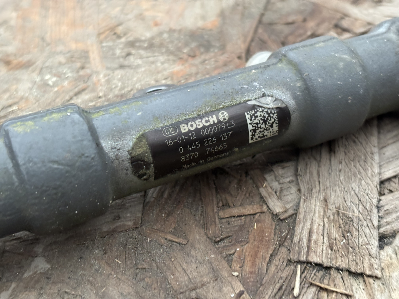 BOSCH 0445226137 Rura Rozdzielacza - Ubrizgač za Kamion: slika 3 BOSCH 0445226137 Rura Rozdzielacza - Ubrizgač za Kamion: slika 3