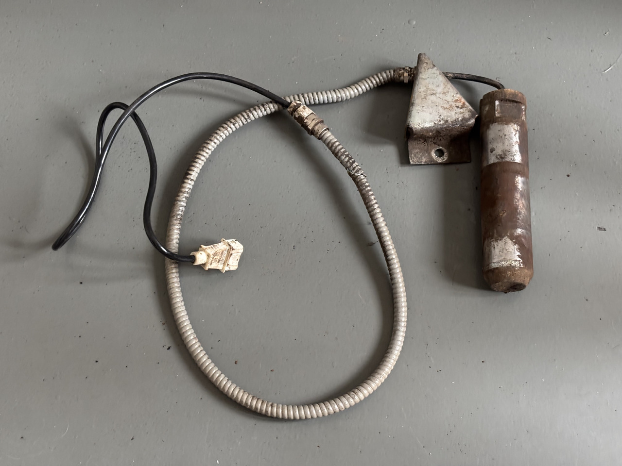 Bosch Rexroth 40KN Oryginalny sworzeń uciągu wtyczka 3 piny R917000159 - Senzor za Poljoprivredna mašina: slika 1 Bosch Rexroth 40KN Oryginalny sworzeń uciągu wtyczka 3 piny R917000159 - Senzor za Poljoprivredna mašina: slika 1