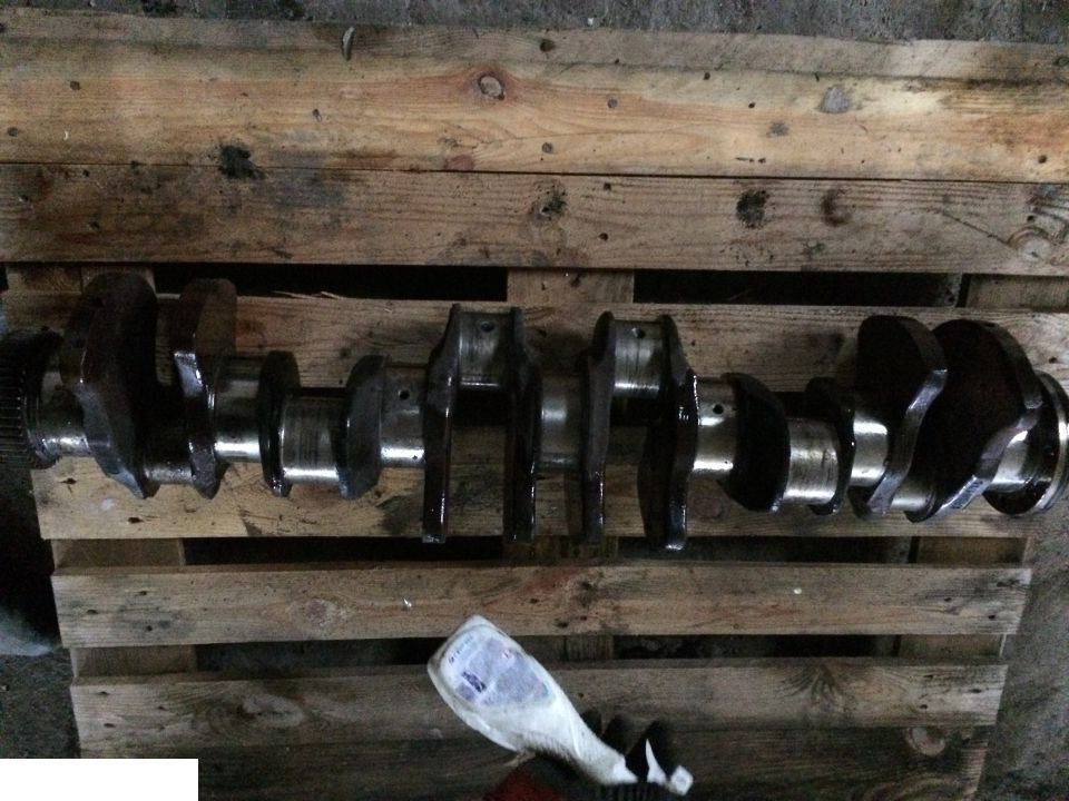 CAT C13 C15 Caterpillar - wał korbowy - Motor i delovi za Poljoprivredna mašina: slika 2 CAT C13 C15 Caterpillar - wał korbowy - Motor i delovi za Poljoprivredna mašina: slika 2