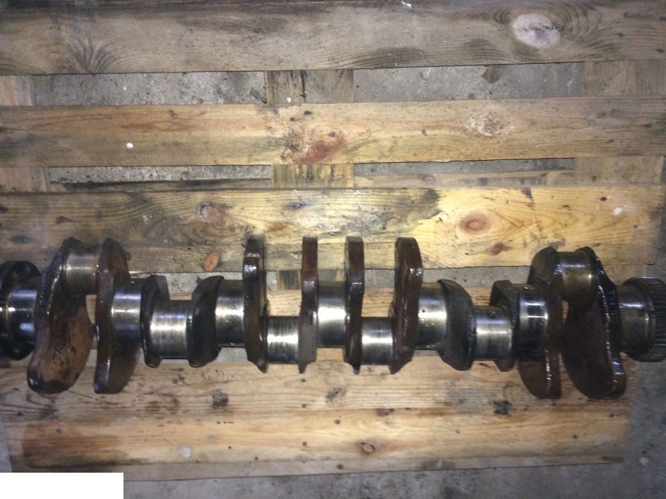 CAT C13 C15 Caterpillar - wał korbowy - Motor i delovi za Poljoprivredna mašina: slika 1 CAT C13 C15 Caterpillar - wał korbowy - Motor i delovi za Poljoprivredna mašina: slika 1