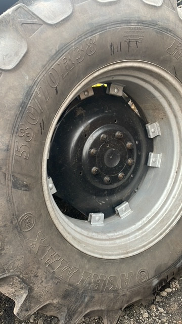 Case Felga 38" , case Felga 38 cali , 580/70 r38 - Felna za Poljoprivredna mašina: slika 3 Case Felga 38" , case Felga 38 cali , 580/70 r38 - Felna za Poljoprivredna mašina: slika 3