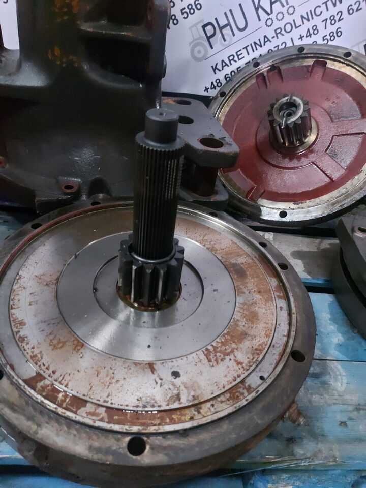 Claas Ares 735 - Renault Ares 735 - Zwolnica Tylna - Pogonski reduktor za Poljoprivredna mašina: slika 5 Claas Ares 735 - Renault Ares 735 - Zwolnica Tylna - Pogonski reduktor za Poljoprivredna mašina: slika 5