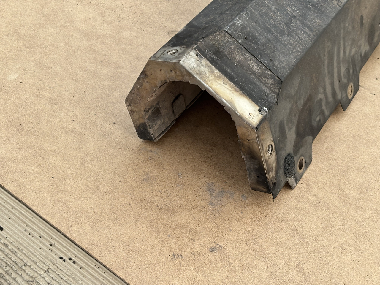 Claas Lexion 780 Obudowa Osłona Maska 00 0781 210 0 0007812100 - Hauba za Kombinovani kombajn: slika 1 Claas Lexion 780 Obudowa Osłona Maska 00 0781 210 0 0007812100 - Hauba za Kombinovani kombajn: slika 1