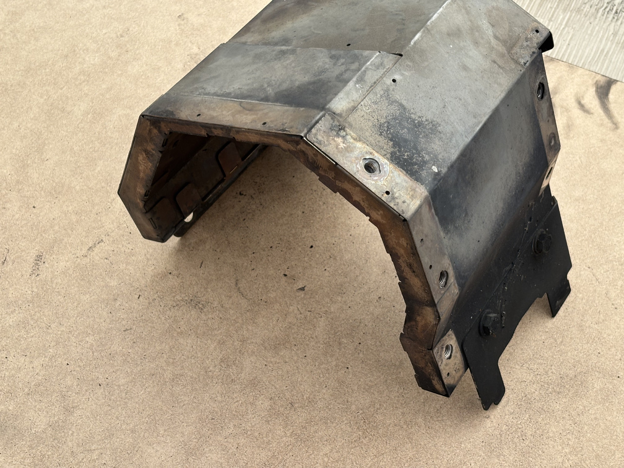 Claas Lexion 780 Osłona Obudowa Maska 00 0781 219 0 00 0781 226 0 0007812190 0007812260 - Hauba za Kombinovani kombajn: slika 3 Claas Lexion 780 Osłona Obudowa Maska 00 0781 219 0 00 0781 226 0 0007812190 0007812260 - Hauba za Kombinovani kombajn: slika 3