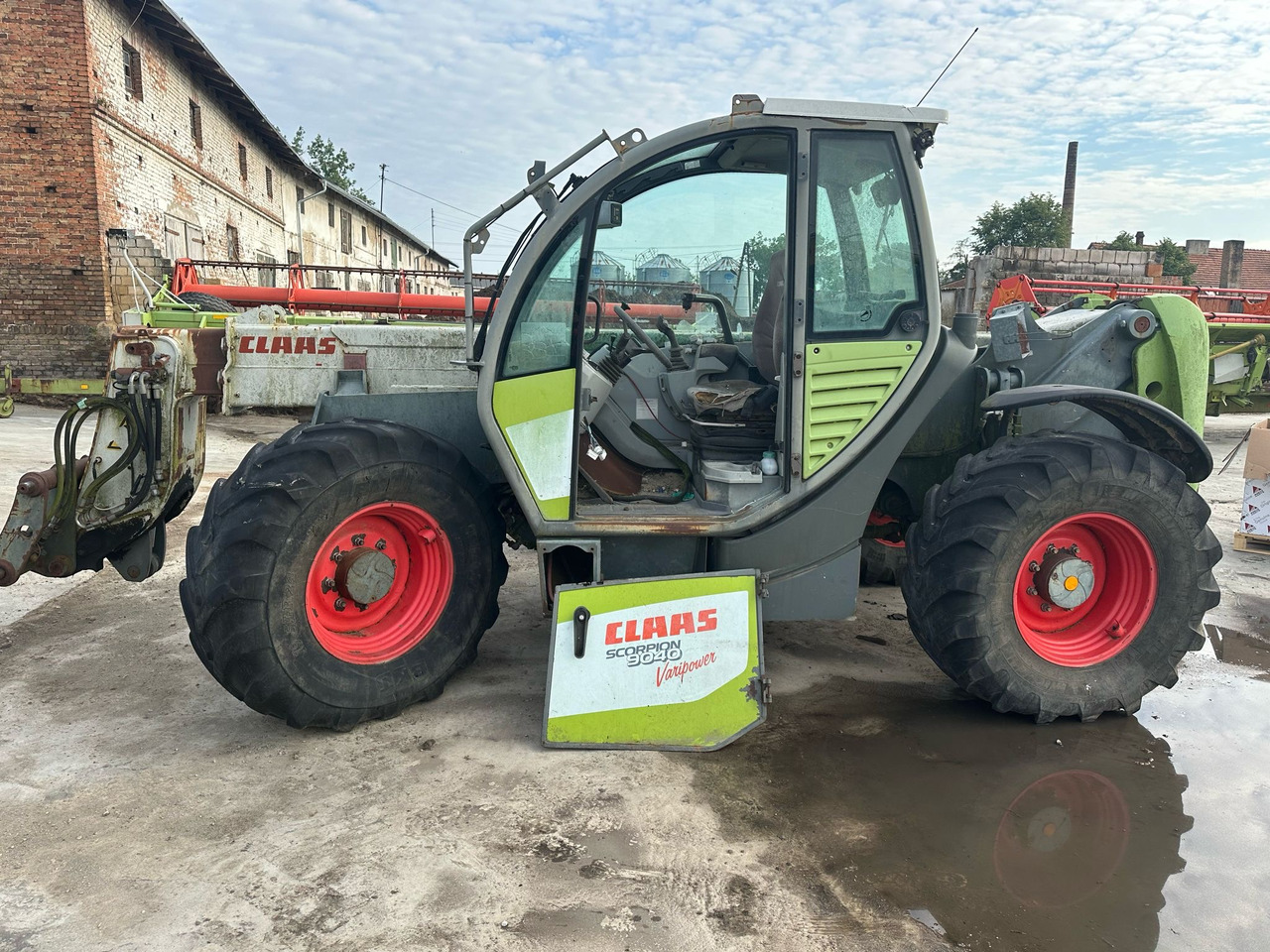 Claas Scorpion 9040 Variopower - mechanizm różnicowy - Diferencijalna brzina za Teleskopski upravljač: slika 1 Claas Scorpion 9040 Variopower - mechanizm różnicowy - Diferencijalna brzina za Teleskopski upravljač: slika 1