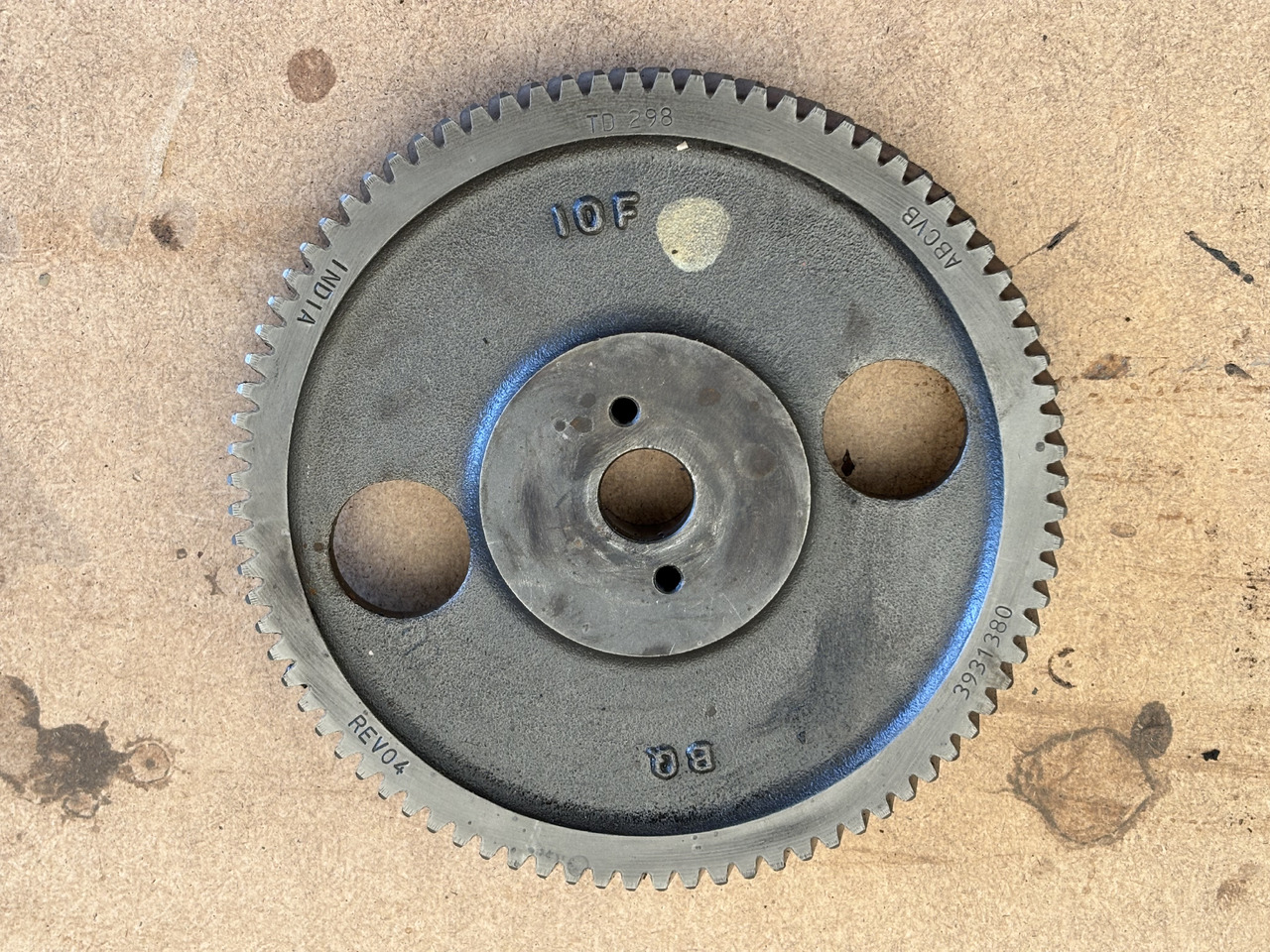 Cummins 6CT 6CT8.3 6C8.3 Koło zębate pompy wtryskowej 3931380 - Sistem goriva: slika 1 Cummins 6CT 6CT8.3 6C8.3 Koło zębate pompy wtryskowej 3931380 - Sistem goriva: slika 1