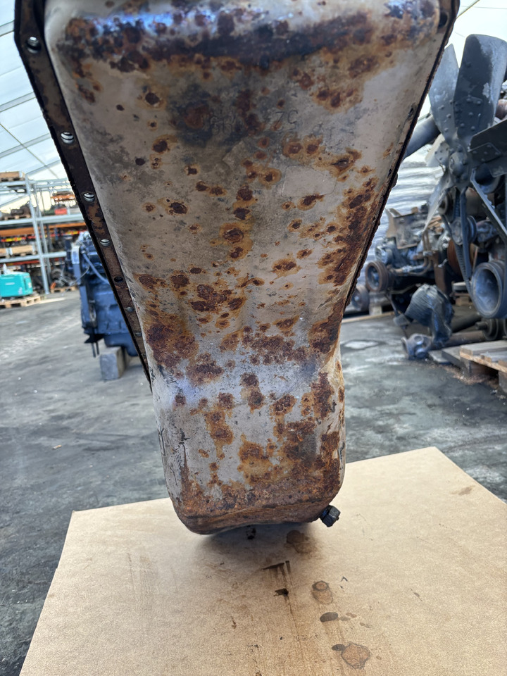 Cummins 6CT8.3 Miska olejowa 3974291 3906473 3908540 3912003 3912101 3914015 - Korito za ulje: slika 4 Cummins 6CT8.3 Miska olejowa 3974291 3906473 3908540 3912003 3912101 3914015 - Korito za ulje: slika 4