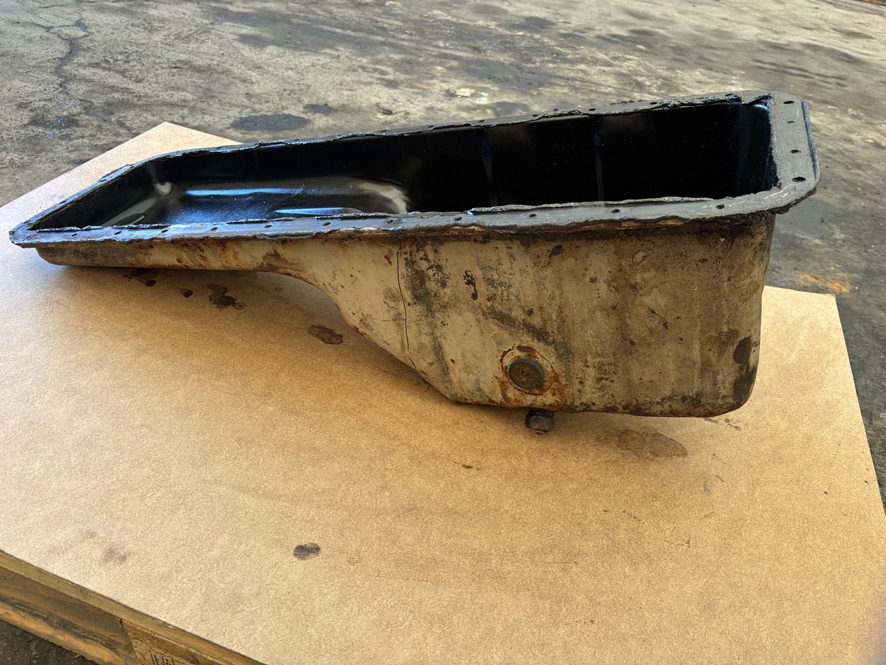 Cummins 6CT8.3 Miska olejowa 3974291 3906473 3908540 3912003 3912101 3914015 - Korito za ulje: slika 3 Cummins 6CT8.3 Miska olejowa 3974291 3906473 3908540 3912003 3912101 3914015 - Korito za ulje: slika 3