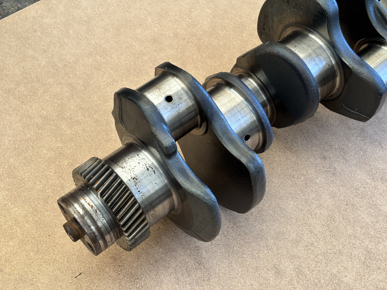 Cummins 6CT8.3 Wał korbowy silnika / CASE J917443 J918986 3918986 3917443 - Radilica za Poljoprivredna mašina: slika 3 Cummins 6CT8.3 Wał korbowy silnika / CASE J917443 J918986 3918986 3917443 - Radilica za Poljoprivredna mašina: slika 3