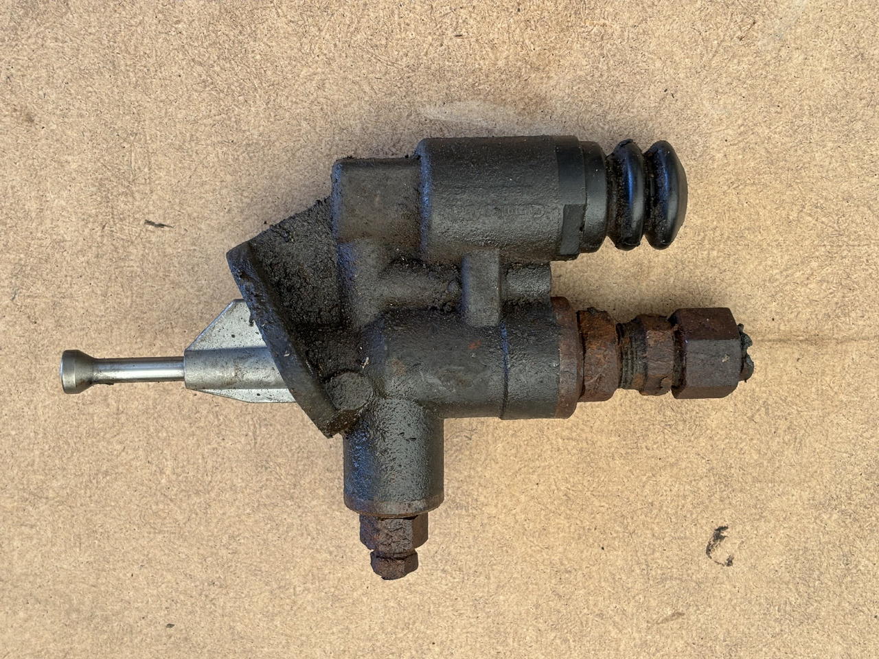 Cummins 8.3 6CT 6CTA 6CTAA Pompka Paliwa Zasilająca Cummins 3936316 - Pumpa za gorivo: slika 1 Cummins 8.3 6CT 6CTA 6CTAA Pompka Paliwa Zasilająca Cummins 3936316 - Pumpa za gorivo: slika 1