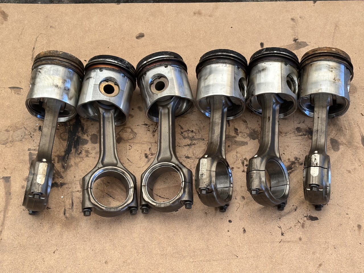 Cummins 8.3 6CT 6CTA 6CTAA Tłok + Korbowód 3929161 3924350 - Klipnjača za Poljoprivredna mašina: slika 5 Cummins 8.3 6CT 6CTA 6CTAA Tłok + Korbowód 3929161 3924350 - Klipnjača za Poljoprivredna mašina: slika 5