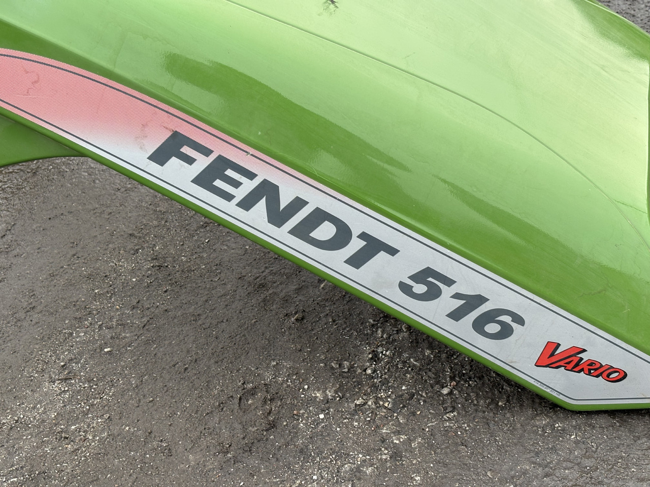 Fendt 516 Vario Maska - Hauba za Poljoprivredna mašina: slika 2 Fendt 516 Vario Maska - Hauba za Poljoprivredna mašina: slika 2