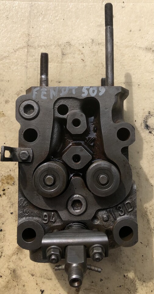 Fendt-głowica/Fendt 509 - Zaglavlje motora za Poljoprivredna mašina: slika 1 Fendt-głowica/Fendt 509 - Zaglavlje motora za Poljoprivredna mašina: slika 1