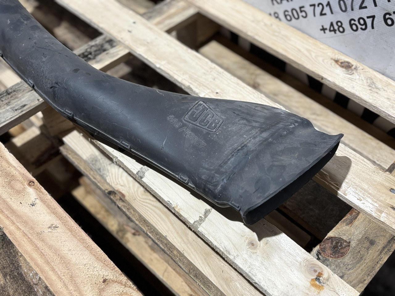 JCB 332/F0077 Kanał Rura Wlotowa - Usisna cev za Građevinska mašina: slika 3 JCB 332/F0077 Kanał Rura Wlotowa - Usisna cev za Građevinska mašina: slika 3