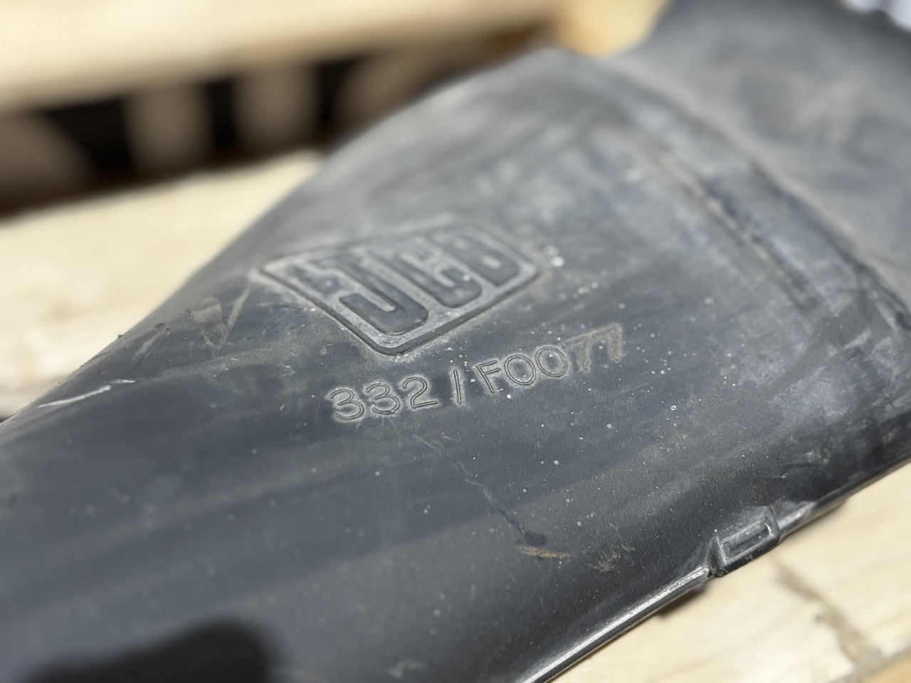 JCB 332/F0077 Kanał Rura Wlotowa - Usisna cev za Građevinska mašina: slika 2 JCB 332/F0077 Kanał Rura Wlotowa - Usisna cev za Građevinska mašina: slika 2