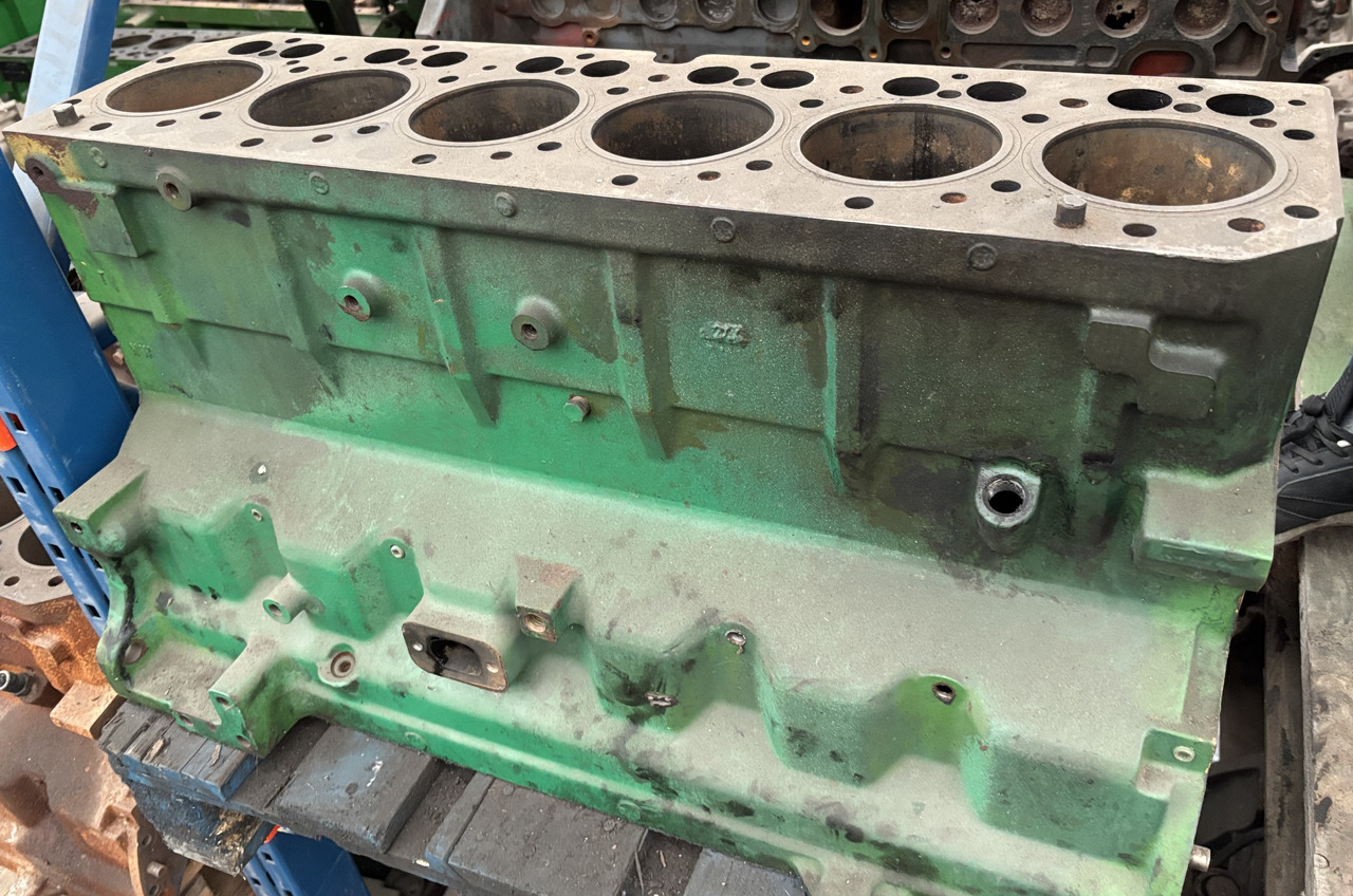 John Deere 6068 6068TF250 R119565 Blok Silnika - Cilindar blok za Poljoprivredna mašina: slika 4 John Deere 6068 6068TF250 R119565 Blok Silnika - Cilindar blok za Poljoprivredna mašina: slika 4