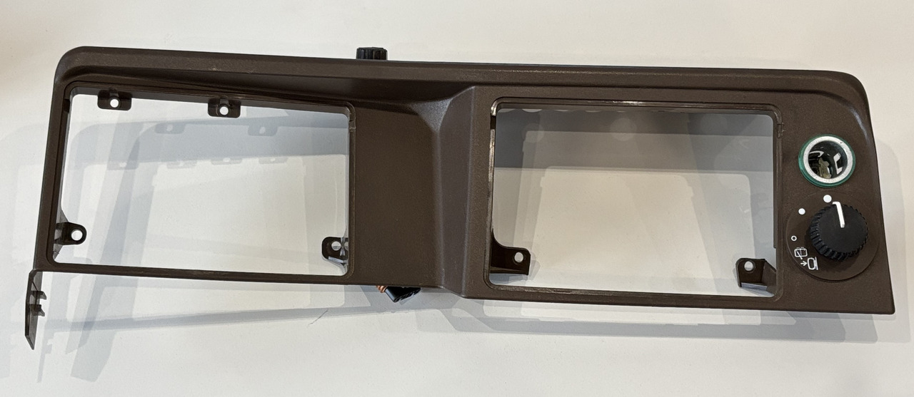 John Deere 6110 6210 Obudowa Ramka Mocowanie L165832 - Kabina i enterijer za Poljoprivredna mašina: slika 1 John Deere 6110 6210 Obudowa Ramka Mocowanie L165832 - Kabina i enterijer za Poljoprivredna mašina: slika 1