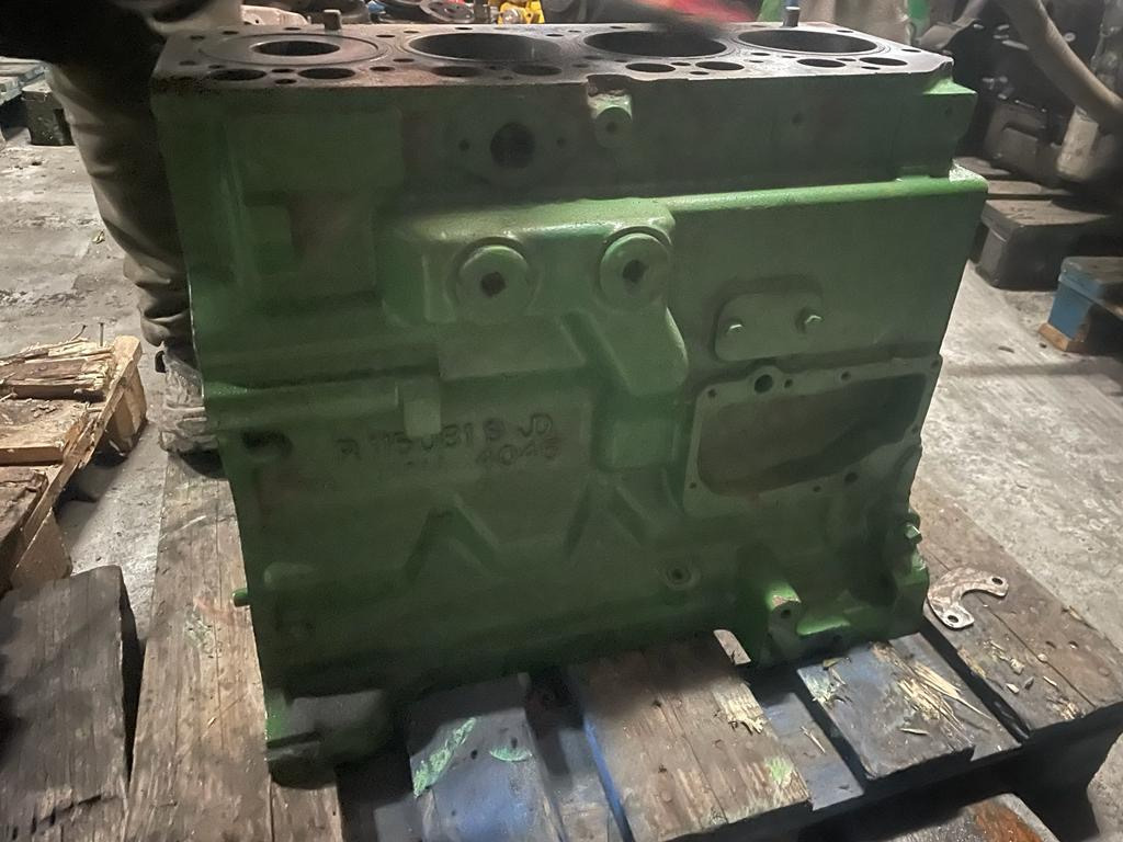 John Deere 6110 6410 - blok silnika R115081 - Cilindar blok za Poljoprivredna mašina: slika 3 John Deere 6110 6410 - blok silnika R115081 - Cilindar blok za Poljoprivredna mašina: slika 3