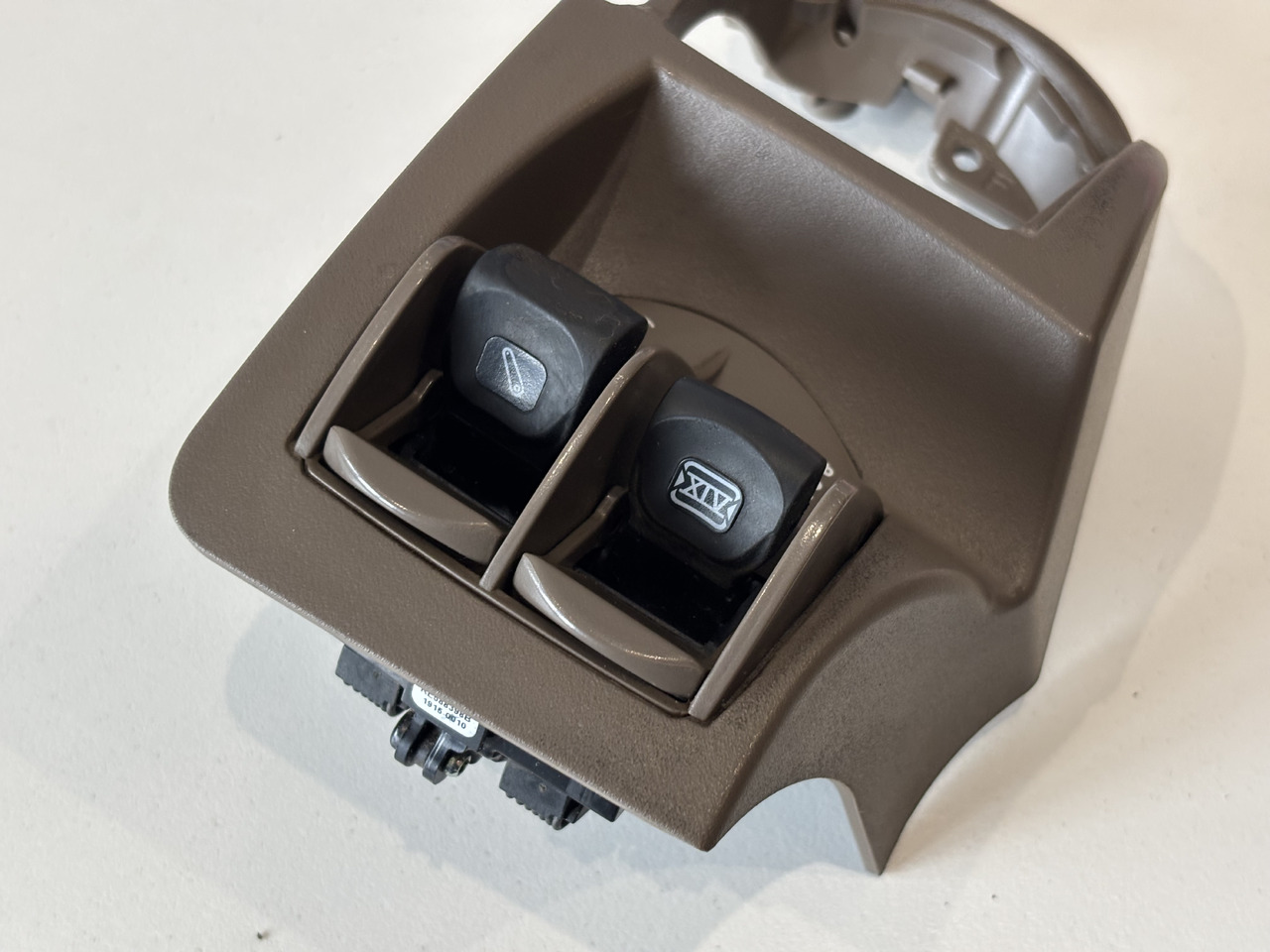 John Deere 6R 6xxx Przycisk Sterownik Kontroler Podnośnika SCV RE588398 - Električni sistem za Poljoprivredna mašina: slika 3 John Deere 6R 6xxx Przycisk Sterownik Kontroler Podnośnika SCV RE588398 - Električni sistem za Poljoprivredna mašina: slika 3