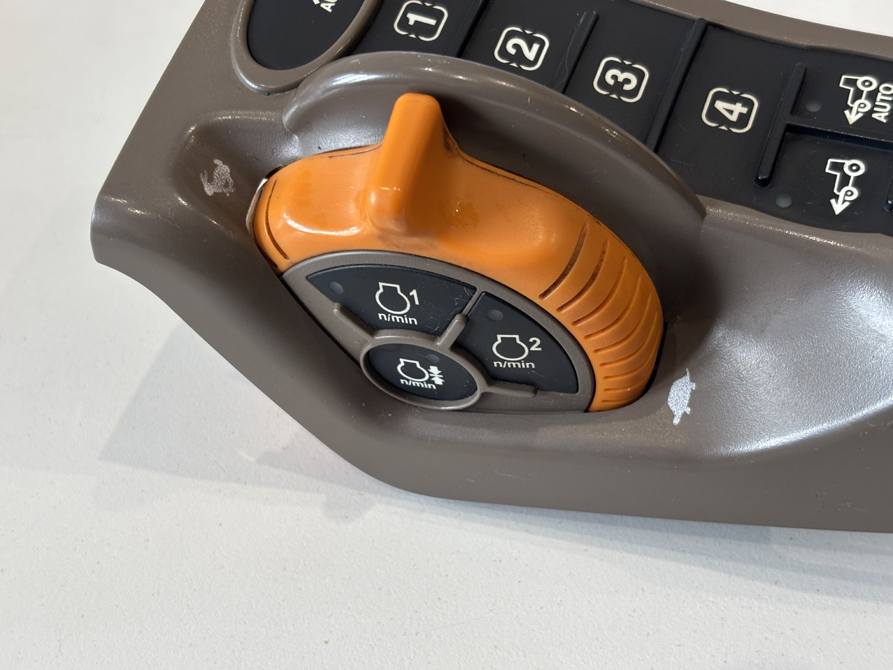 John Deere 6R 6xxx Sterownik Regulator Pokrętło Sterowania Prędkością Silnika AL223086 - Električni sistem za Poljoprivredna mašina: slika 3 John Deere 6R 6xxx Sterownik Regulator Pokrętło Sterowania Prędkością Silnika AL223086 - Električni sistem za Poljoprivredna mašina: slika 3