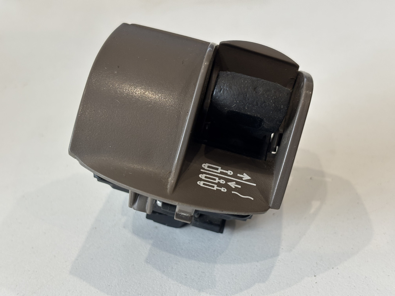 John Deere 6R 7M 6xxx 7xxx 8xxx 9xxx Lewy Moduł Sterujący Przełącznik RE588399 - Električni sistem za Poljoprivredna mašina: slika 1 John Deere 6R 7M 6xxx 7xxx 8xxx 9xxx Lewy Moduł Sterujący Przełącznik RE588399 - Električni sistem za Poljoprivredna mašina: slika 1