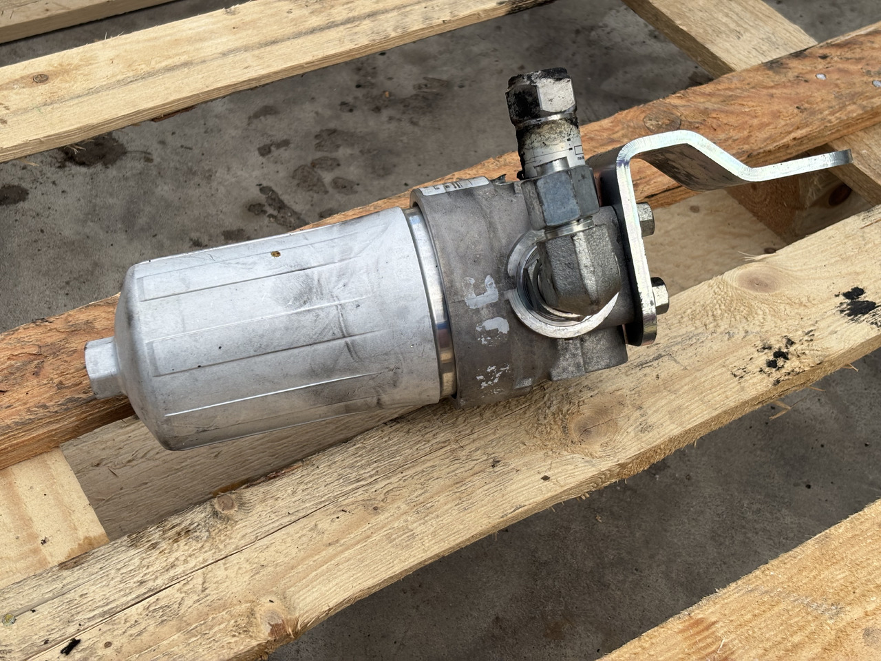 John Deere 8200 8400 8600 Filtr Płynu Hydraulicznego AXE64212 AXE82466 - Hidraulični filter za Poljoprivredna mašina: slika 3 John Deere 8200 8400 8600 Filtr Płynu Hydraulicznego AXE64212 AXE82466 - Hidraulični filter za Poljoprivredna mašina: slika 3