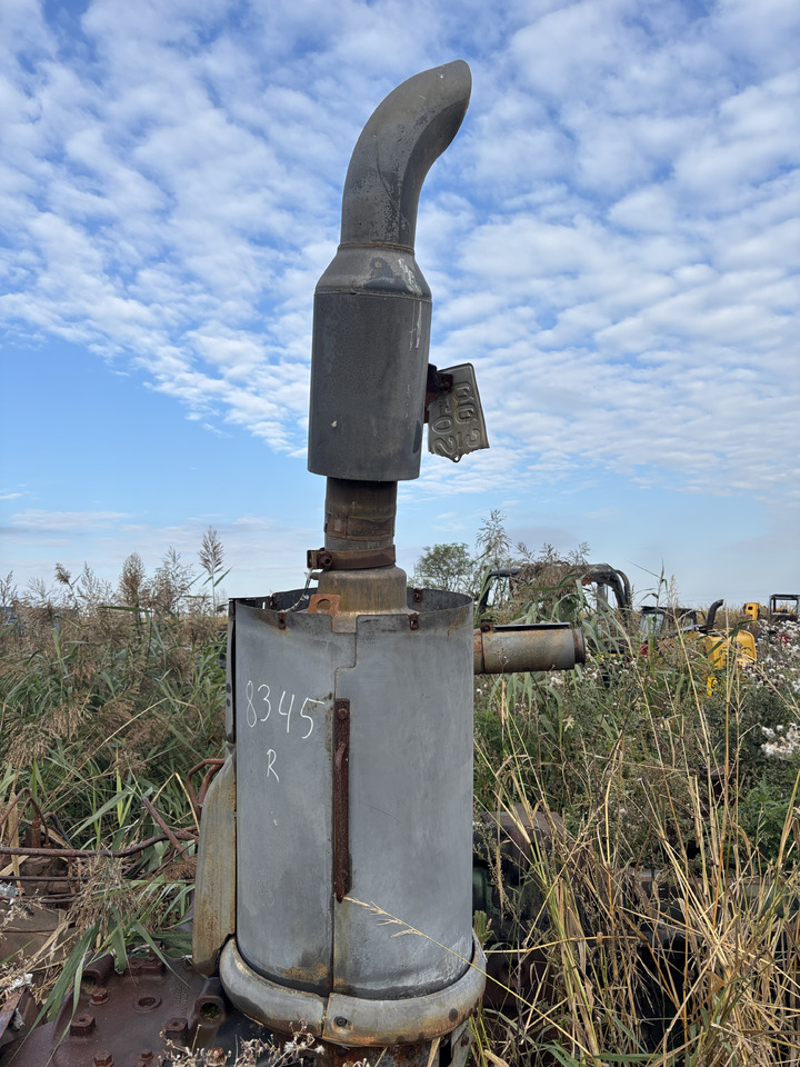 John Deere 8345R - tłumik wydech RE572555 RE574595 RE561385 - Prigušivač za Poljoprivredna mašina: slika 1 John Deere 8345R - tłumik wydech RE572555 RE574595 RE561385 - Prigušivač za Poljoprivredna mašina: slika 1