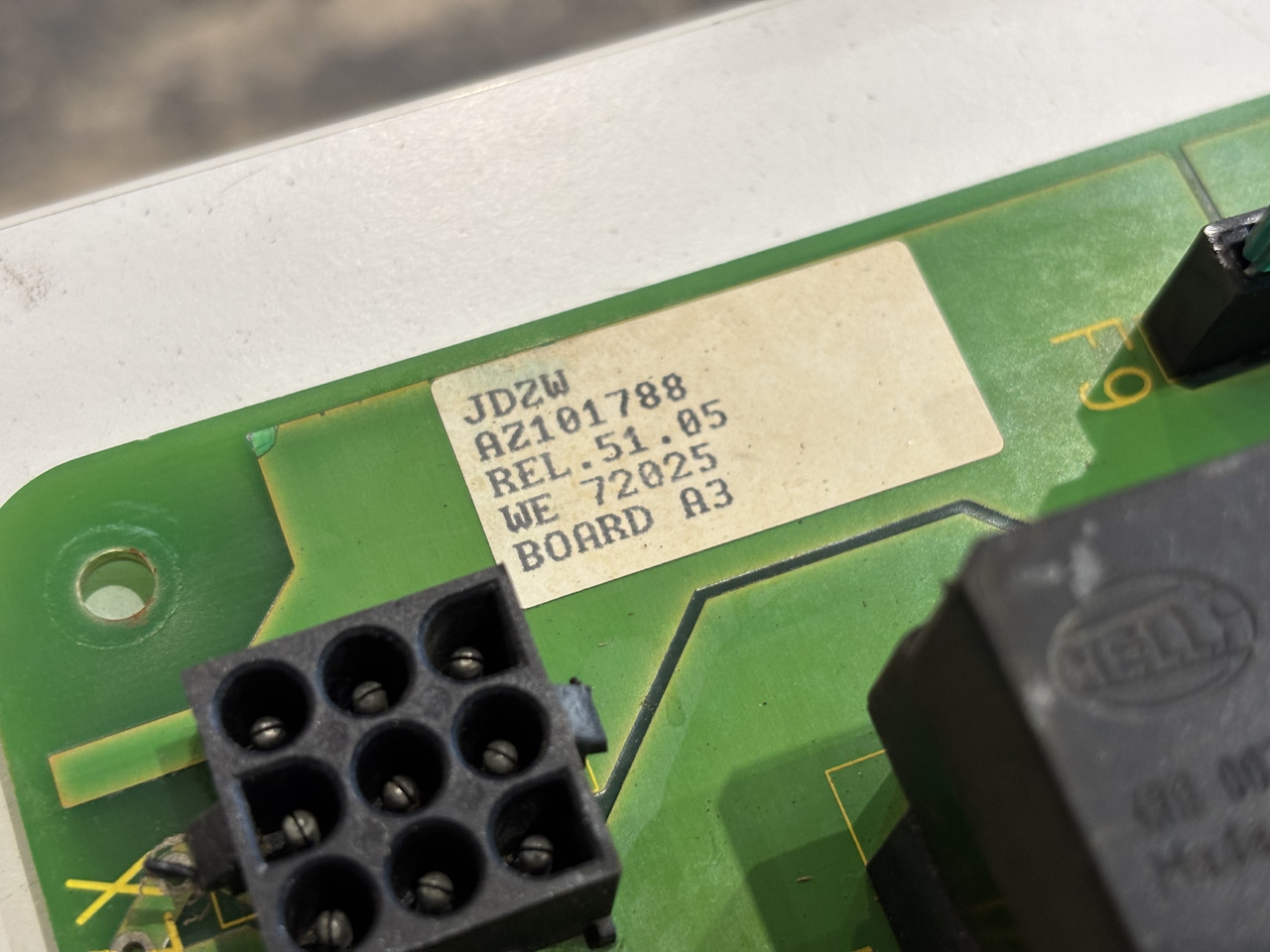 John Deere AZ101788 Płyta Elektroniczna Elektryczna Sterująca Bezpieczniki Przekaźniki - Upravljačka jedinica za Poljoprivredna mašina: slika 2 John Deere AZ101788 Płyta Elektroniczna Elektryczna Sterująca Bezpieczniki Przekaźniki - Upravljačka jedinica za Poljoprivredna mašina: slika 2